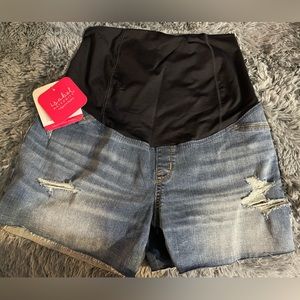 Isabel Maternity jean shorts size 10/30 NWT